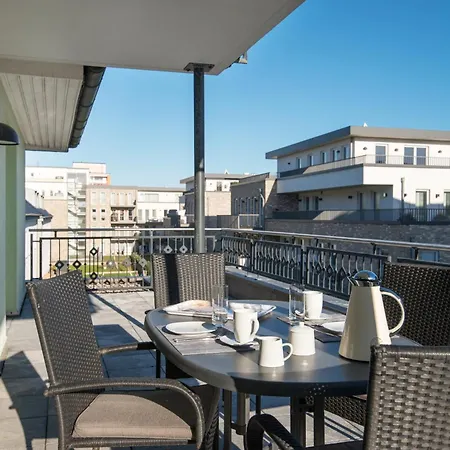 Daire Silvie, App 9 *